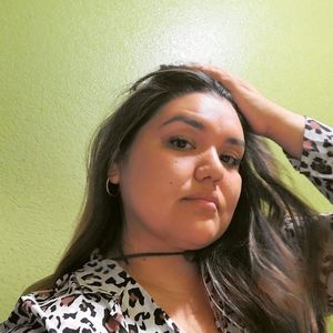 Meet your Posher, Denise